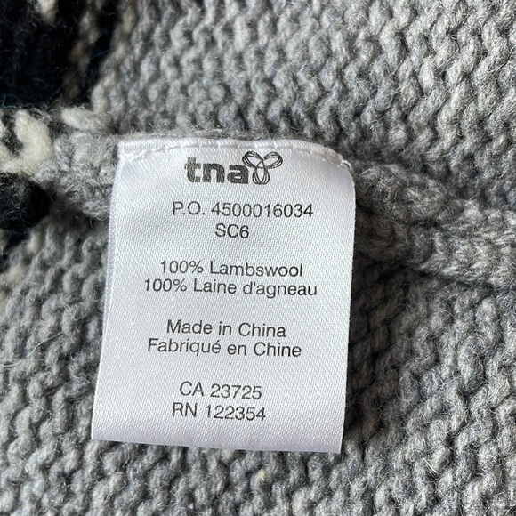 Aritzia TNA Sea to Sky Lambswool Zip Cardigan -Small fit! - Picture 9 of 12